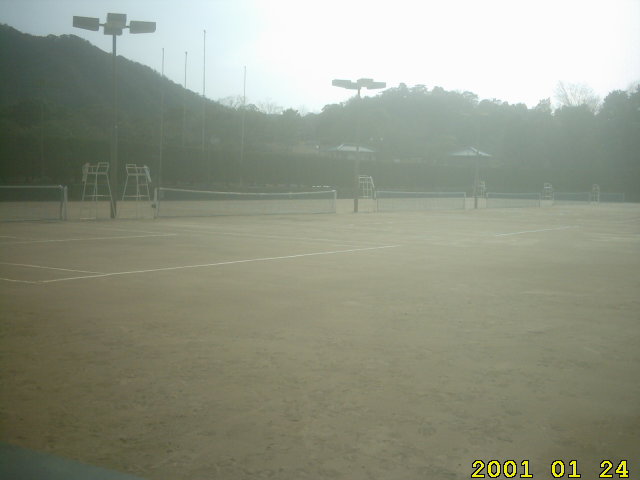 nishishina-tennis-competition-nobeoka-march-2-2008-by-howard-ahner-courts-2.jpg