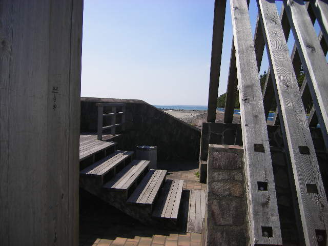 stairs-tsuno-takeoff-point-for-the-first-emporer-of-japan.jpg